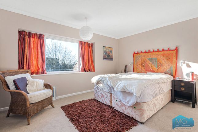 39, Heath View, London photo 4