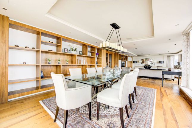 Flat for sale in Chelsea Creek, Chelsea Creek, London