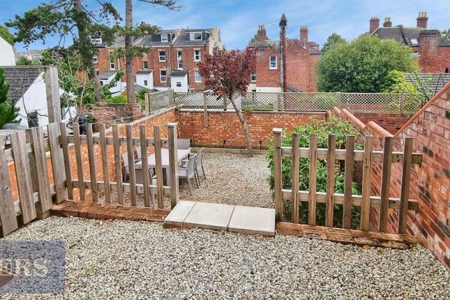 1, Waverley Avenue, Exeter photo 5