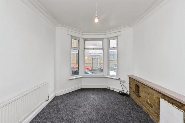 18, Thornton Lane, Bradford photo 4