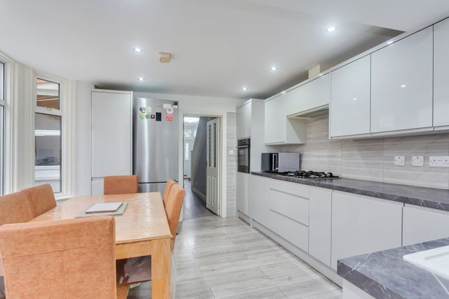 115, Villiers Road, London, NW2 photo 4