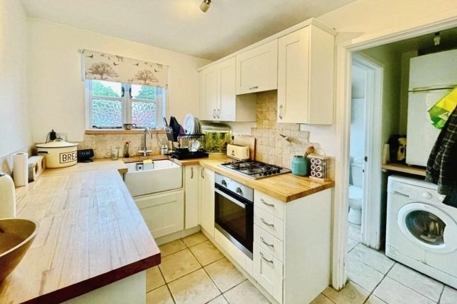 Bramley Cottage, Dursley Road, Gloucester photo 4