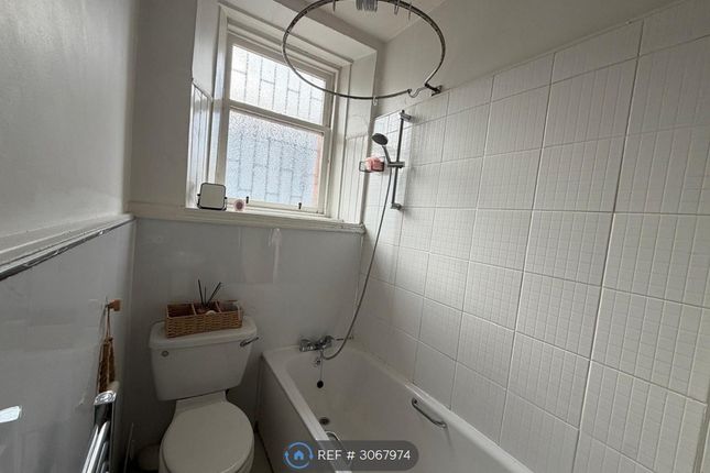 Flat, Bourne St, Hamilton photo 4