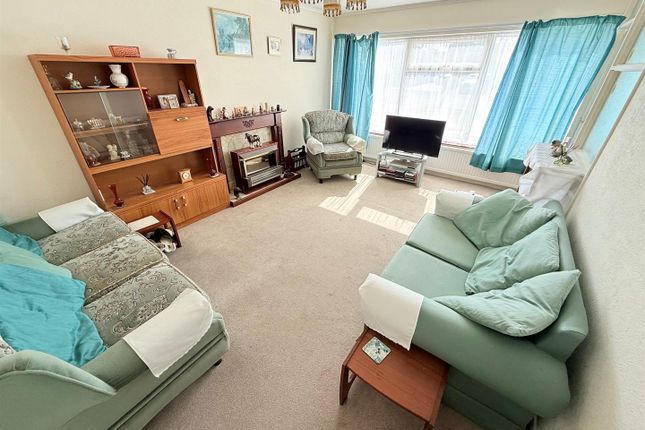 8, Spindrift Close, Great Yarmouth photo 2