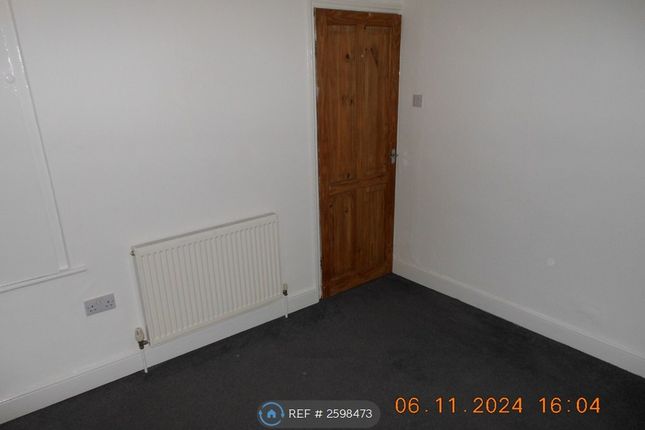 Rear Double Bedroom