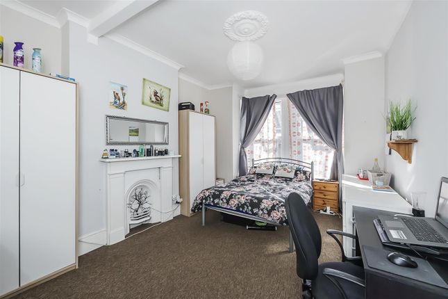 Terraced house for sale in Spruce Hills Road, Walthamstow, London