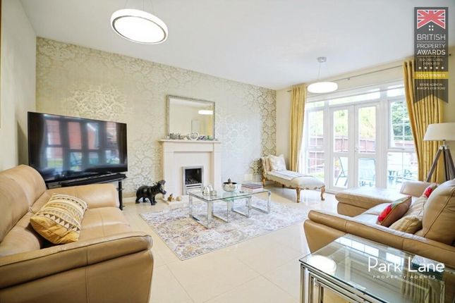 10, Brook Farm Close, Bishops Stortford photo 3