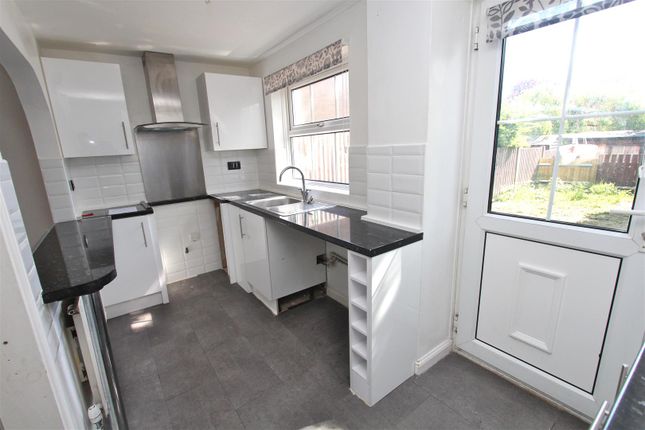 Puttney Drive, Sittingbourne photo 3