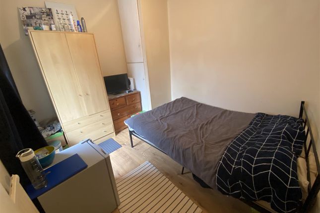 Terraced house to rent in Brook Street, Treforest, Pontypridd