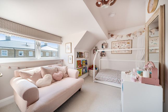 End terrace house for sale in Twining Close, Tunbridge Wells