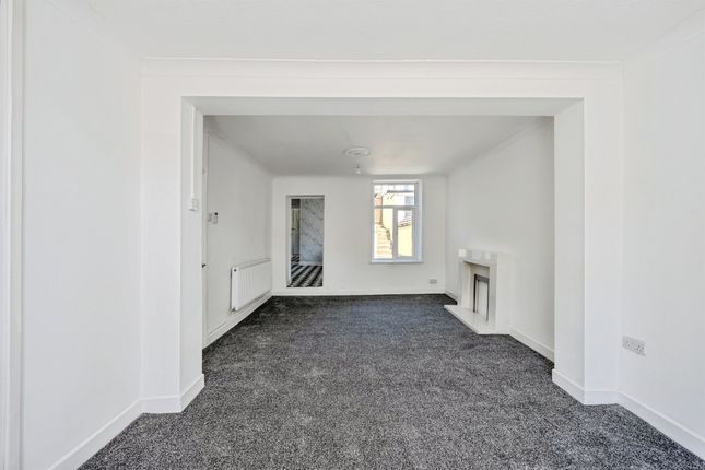 74, Charles Street, Tonypandy photo 3