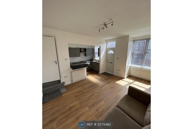Thumbnail Terraced house to rent in Conway Grove, Leeds