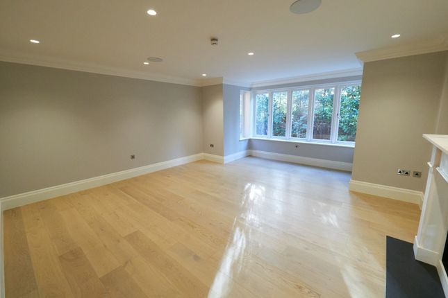 Property to rent in Knottocks Drive, Beaconsfield