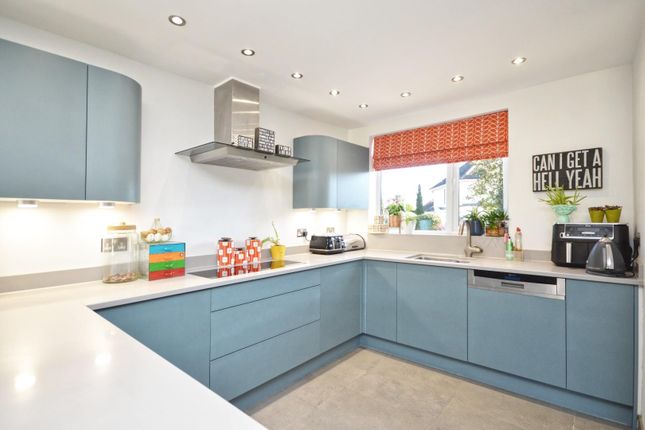 2, Uplands Drive, Bristol photo 3