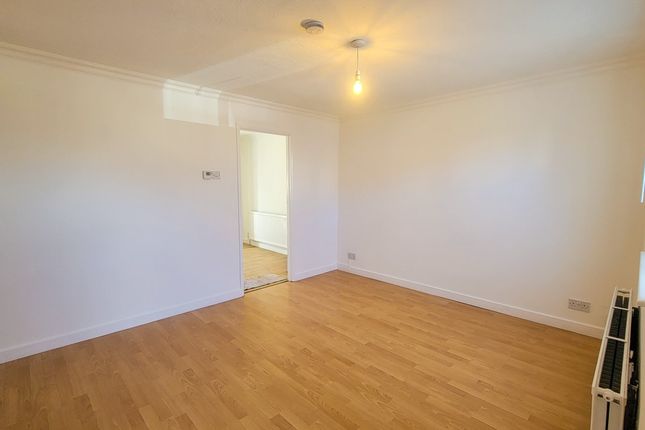 8, Hawthorn Road, Barnstaple photo 3