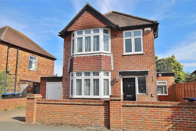 Thumbnail Detached house to rent in Highclere Road, Knaphill, Woking