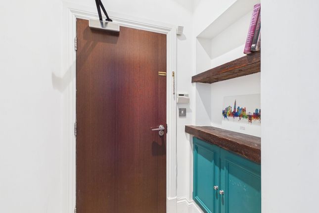 Apt 3, 17 Aigburth Drive, Liverpool photo 2