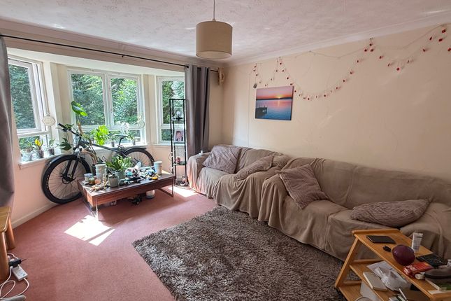 83/4, Waverley Crescent, Livingston photo 2