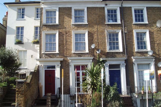 Flat to rent in Windmill Street, Gravesend, Kent