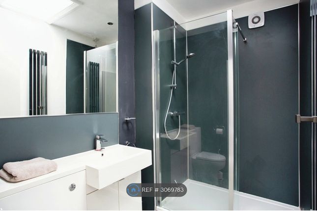 Flat, Grange Avenue, Harrogate photo 4