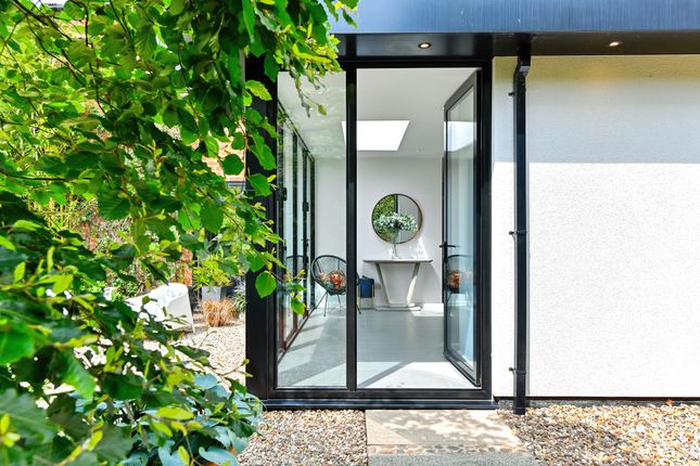 6, Greenacre, Burton Joyce photo 2