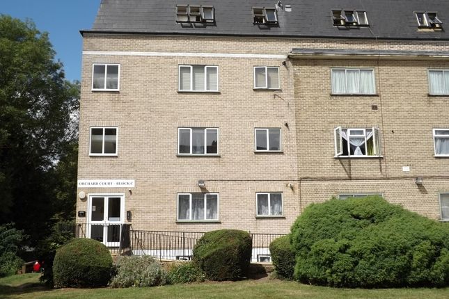 Thumbnail Flat to rent in Howberry Road, Canons Park, Edgware