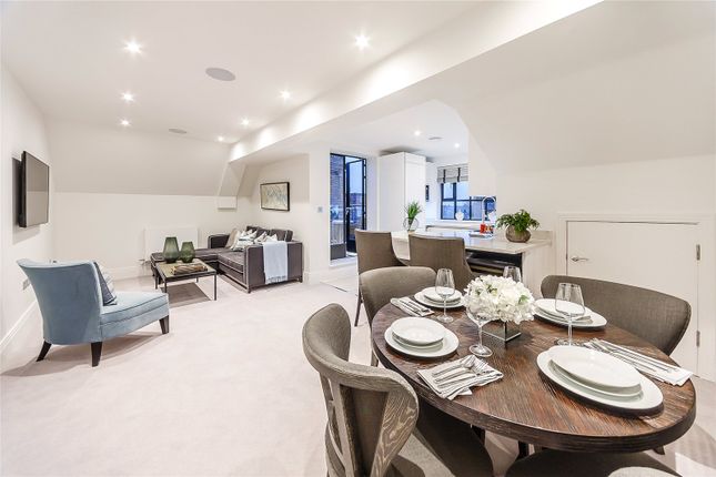 Cambridge Penthouse,, Palace Wharf, Hammersmith photo 3