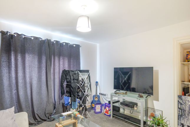 28 and 28a, Warner Street, Accrington photo 3
