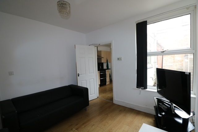 Derby Grove, Nottingham photo 2