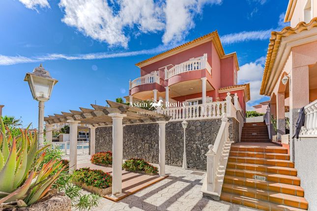 Thumbnail Semi-detached house for sale in Ensenada Pelada, El Medano, Santa Cruz Tenerife