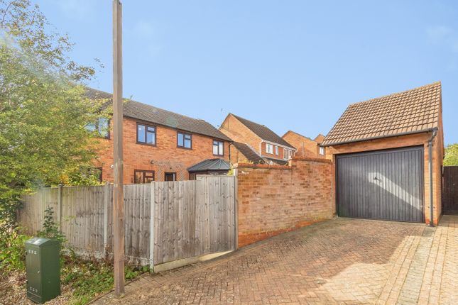Shorham Rise, Milton Keynes photo 4
