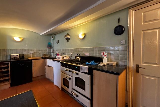 233 Gloucester Road Pill, Bristol photo 2