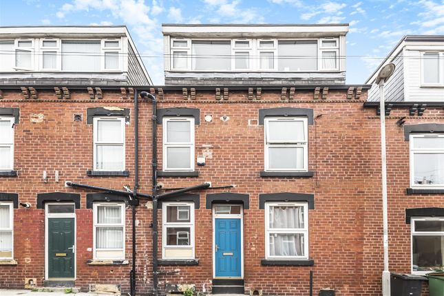 Terraced house to rent in Autumn Street, Hyde Park, Leeds