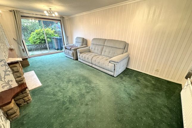 28 Littleton Road, Willenhall photo 4