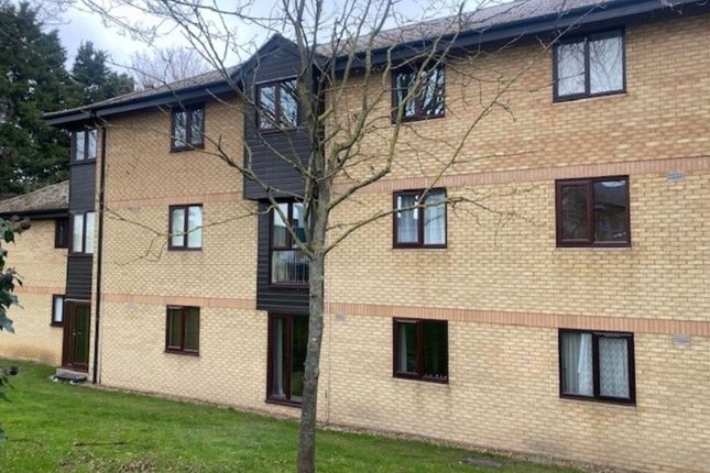 Thumbnail Flat to rent in Gresley Lodge, Old North Road, Royston