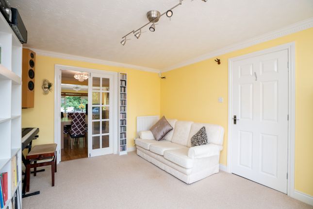 76, Alness Drive, York photo 4