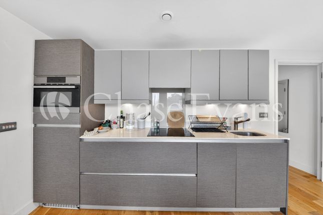 Flat 34, (51), The Arc, Islington photo 4