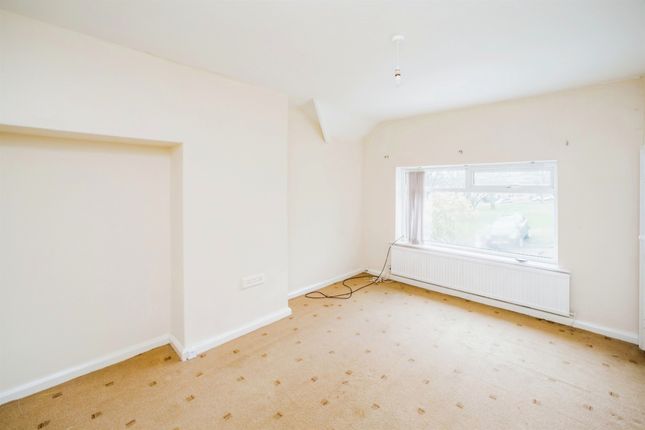 End terrace house for sale in Ashville Gardens, Halifax
