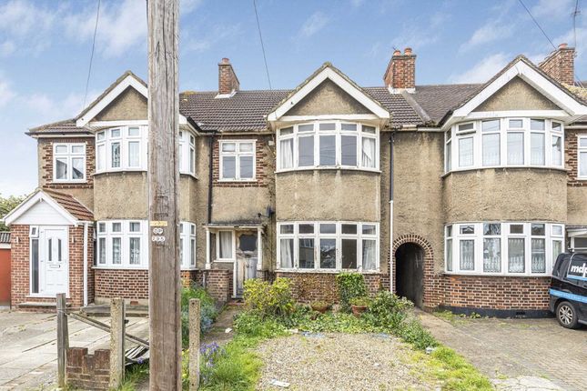 Thumbnail Property for sale in Alderwick Drive, Hounslow