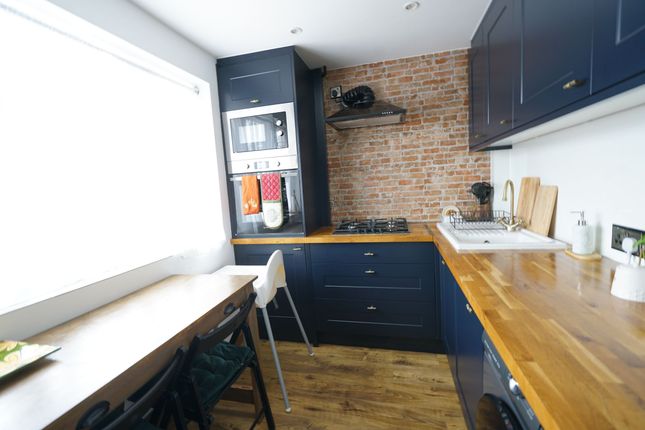 23 Clarkebourne Drive, Grays photo 5