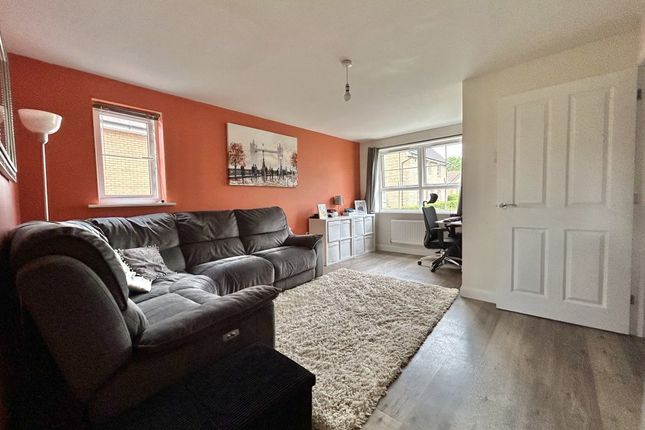 9, Burrow Hill View, Martock photo 4