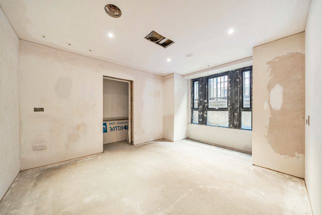 The Laundry Room, Sandringham Flats, Charing Cross Road, London photo 4