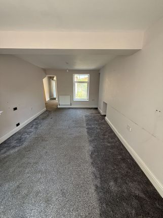 59 Station Road, Llanelli photo 5