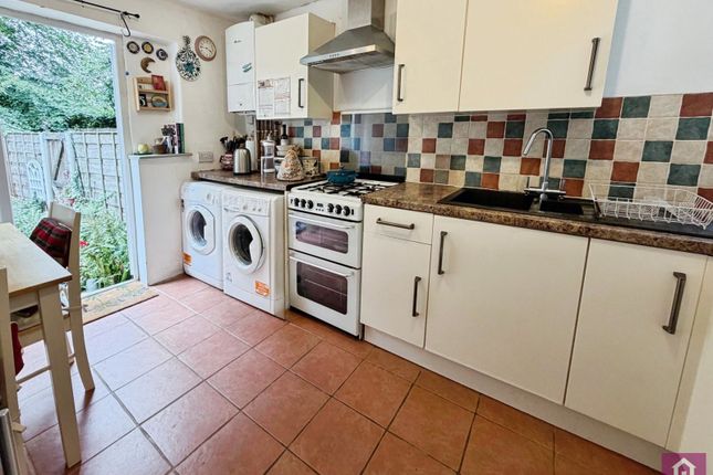 5, Chiltern Gardens, Greater Manchester photo 4