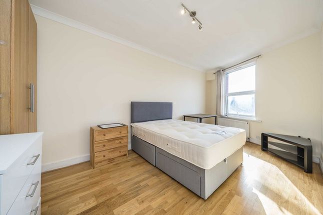 393, Durnsford Road, London photo 4
