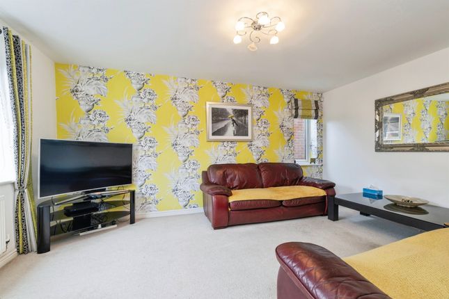 1, Whistlewood Close, Hartlepool photo 3