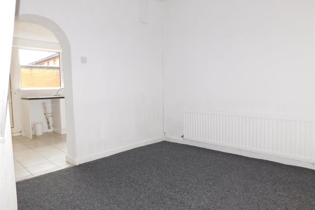 13, Stone Street, Bolton photo 3