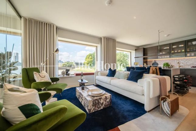 Thumbnail Flat for sale in 2 Starboard Way, London