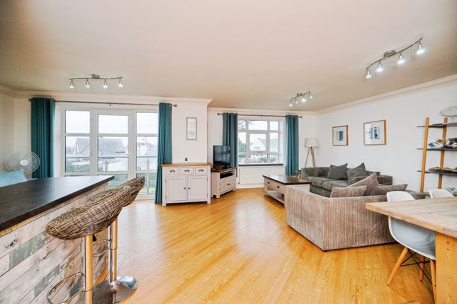 Apartment 15, Tywod Arian,, Lon Golff, Pwllheli photo 3