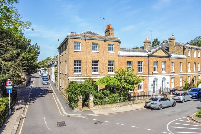 End terrace house for sale in Port Hill, Hertford